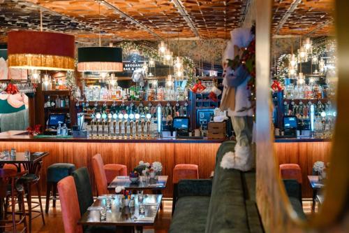 Brogans Bar & Hotel, Trim (photo 6)