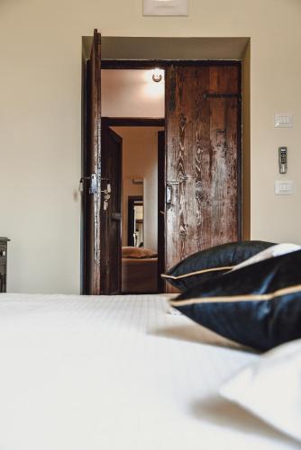 Book the Double Room with Private Bathroom Double Room with Private Bathroom