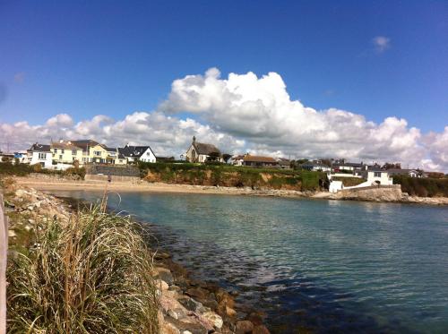 Beach, Kilmore Quay Castleview 1 - 5 Bedroom House in Kilmore Quay