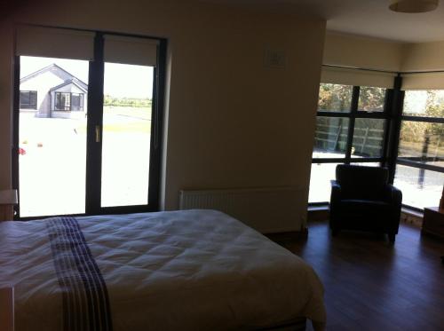 Kilmore Quay Castleview 1 - 5 Bedroom House - image 3
