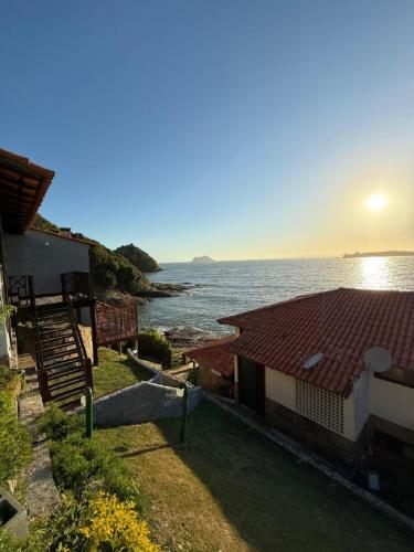 Casa pé na areia em Búzios com vista espetacular! – khách sạn tại Praia Baia Formosa