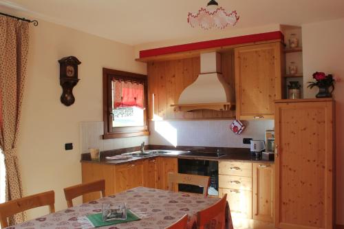 One-Bedroom Apartment with Balcony