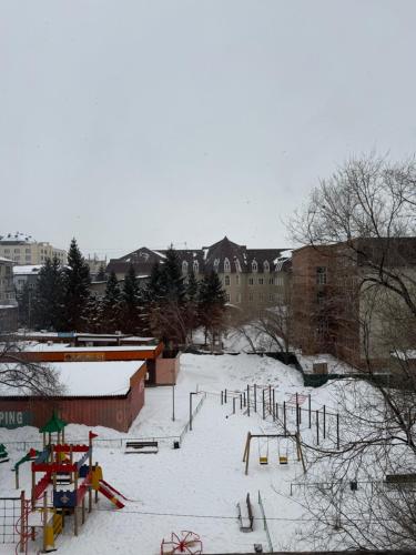 2х комнатная квартира в центре города in Oskemen