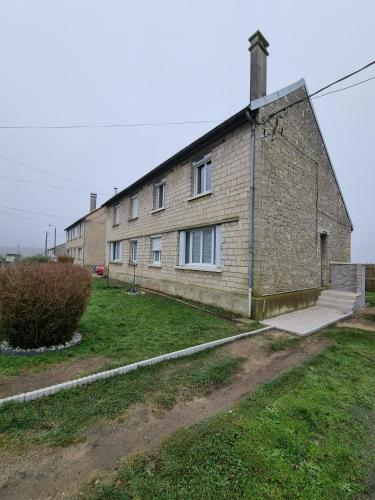 Les murmures de la Forêt (Les murmures de la Foret) in Grandlup-et-Fay