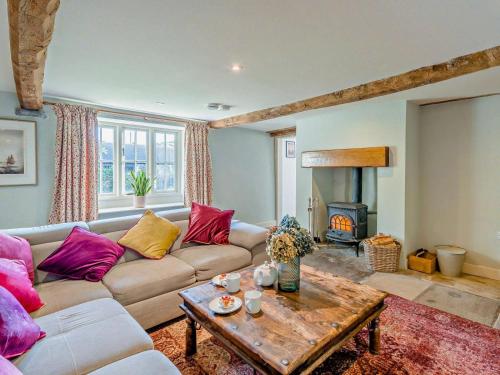 Iekārtas, 4 Bed in Sedbergh oc-sz595 in Sedberga