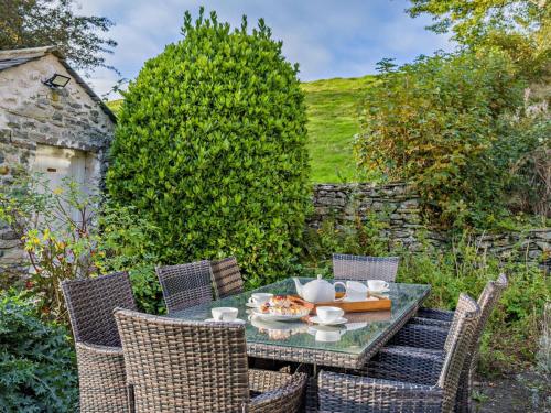 Iekārtas, 4 Bed in Sedbergh oc-sz595 in Sedberga