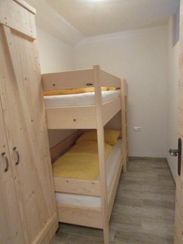 Ferienwohnungen Maderebner Room Type - Three-Bedroom Apartment "Krauterhexe" Ferienwohnungen Maderebner Room Type - Three-Bedroom Apartment "Krauterhexe"