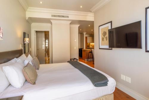 Cape Royale Luxury by Nivar - image 5