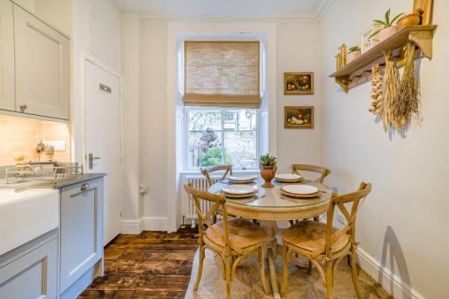 2 Bed in Bath oc-bhr25, Бат (фото 11)