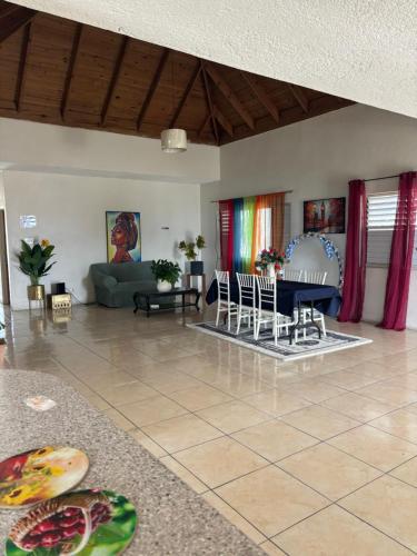 Penthouse villa in Bahía Montego