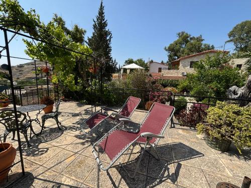 Lantana Stone House in Lemona