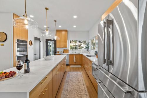 Létesítmények, Chasing Summer - Private Lakefront Luxury on Lake in Point Venture (TX)