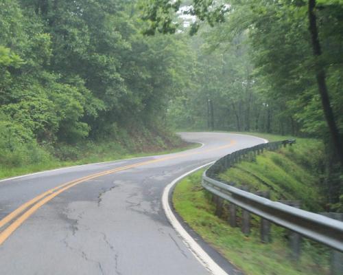 Mt Mitchell Cabin Rentals - image 6