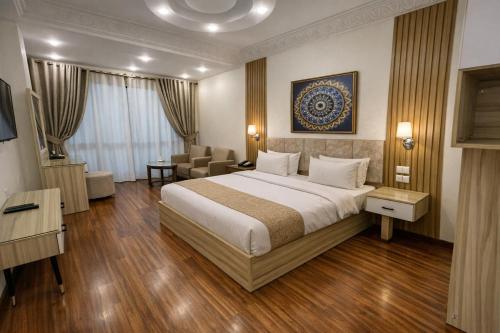 room detail thumbnail 0