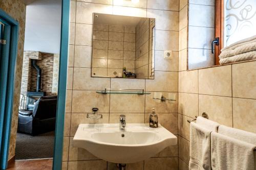 Suite image 3