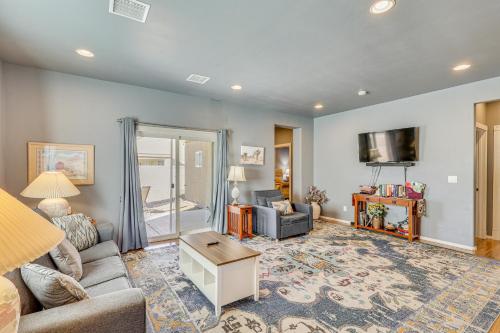 . Route 66 Retreat! Classic Mojave Desert Home