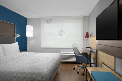 Tru by Hilton Stockbridge Eagles Landing - image 5
