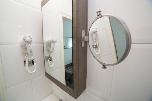 Standard Double Room image 10