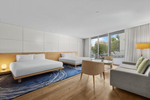2 king beds, 1 sofa bed