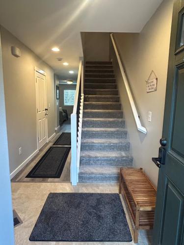 Charming Townhome Escape in Hazel Dell North (WA)