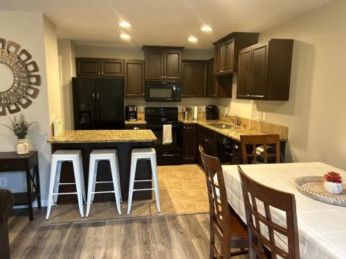 Charming Townhome Escape in Hazel Dell North (WA)