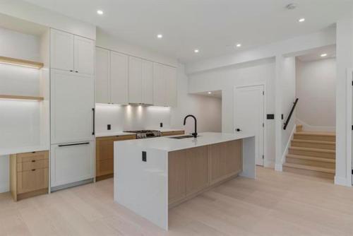 Newly Renovated Home – khách sạn tại Kensington-Cedar Cottage