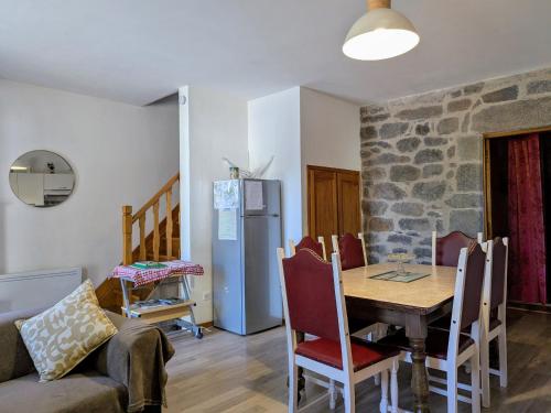 Séjour rustique proche des Estables et du Puy-en-Velay - FR-1-582-533 (Sejour rustique proche des Estables et du Puy-en-Velay - FR-1-582-533) in Saint-Front