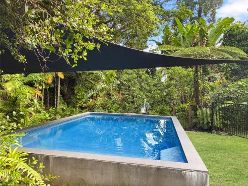 Private Rainforest Home, Close to Cafe's & Restaurants – khách sạn tại Greater Cairns
