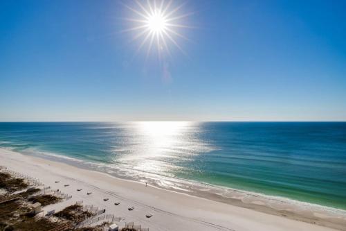 Beach, Emerald Escape in Destin, Miramar Beach! 4BR, 4BA, 1st Floor Bedroom, Sleeps up to 14, Golf Cart Inc in Destin (FL)