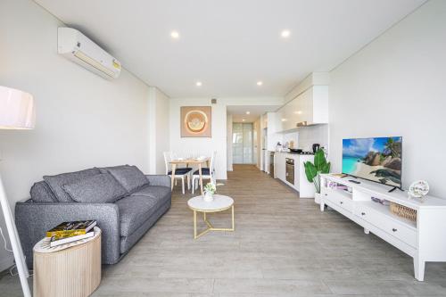 Liverpool 2Br 6ppl near Train Shopping Hospital in Warwick Farm