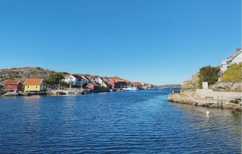 Skats, Awesome Apartment In Kyrkesund With Wifi in Kyrkesund