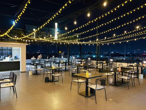 紅寶石豪華酒店 (RUBY LUXE HOTEL) in 永珍