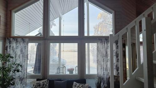 Genuine Beach House and Sauna in 拉姆普西耶爾維