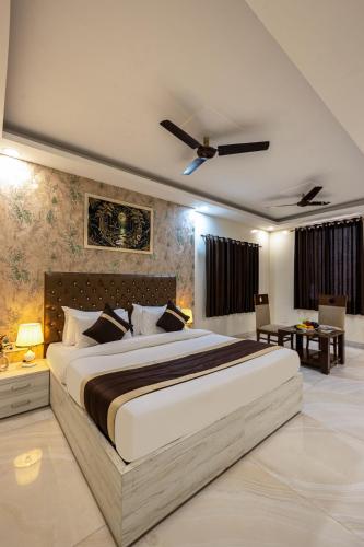 Hotel Ashirwad Near RDC Ambedkar Road photo 2