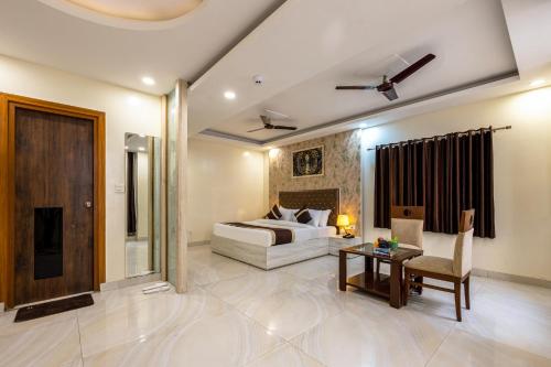 Hotel Ashirwad Near RDC Ambedkar Road