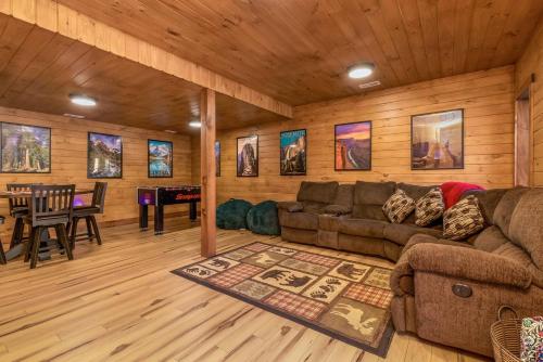 Recreational facilities, Whiskey Ridge in New Plymouth (OH)
