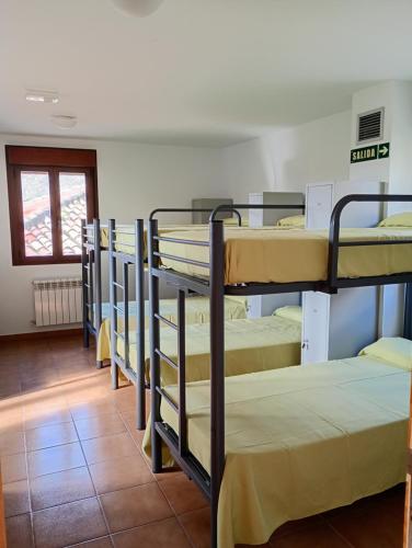 Albergue Sierra De Leyre in Jesa