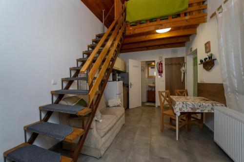 Leila wellness apartmanhaz in Ujvaros