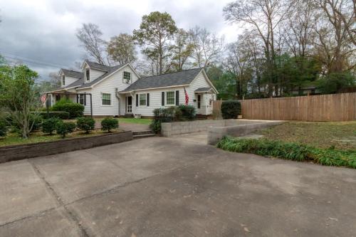 Near Downtown&Parks- The Cozy Guest Cottage in Columbus, USA