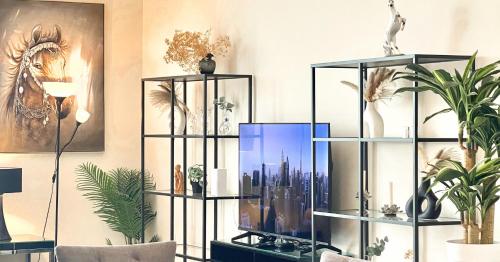 2 Bedroom Apt in Damac Capital Bay Tower A Business Bay by Luxaura - image 2