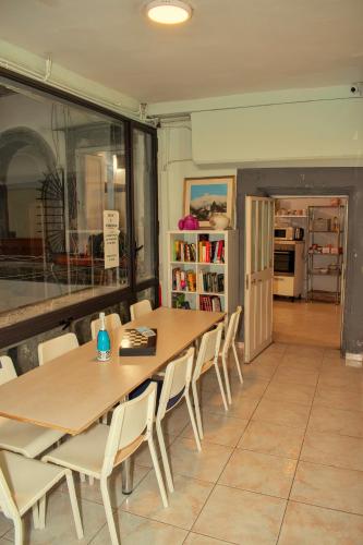 Naples Pizza Hostel near Museo Cappella Sansevero