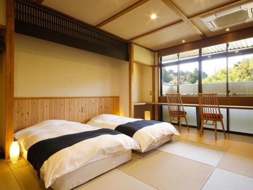 Modern Japanese-Style Room