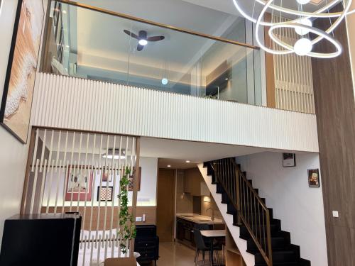 Sea view duplex, next to Singapore near Springside Park