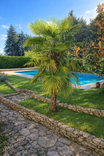 NEW - Vacation Villa, Pool & Private Parking gîte à louer Saint-Étienne-les-Orgues