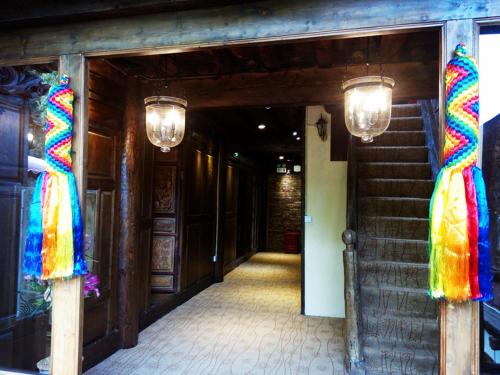 Shangri-La mid - mountain homestay