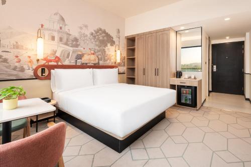 room detail thumbnail 1
