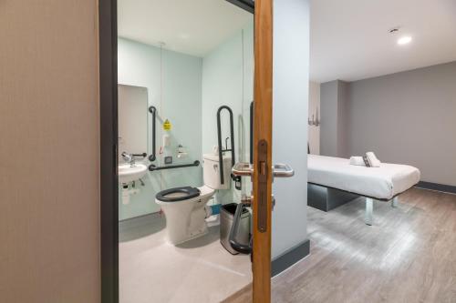 easyHotel London City Shoreditch - image 32