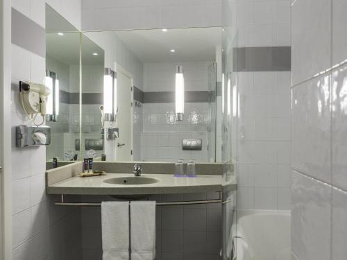 Hotel Novotel Sevilla - image 41