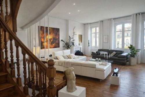 Appartement de charme au coeur de Salies de Béarn- Art, musique et lumière au confort premium (Appartement de charme au coeur de Salies de Bearn- Art, musique et lumiere au confort premium) in 薩利耶德貝阿爾恩鎮中心