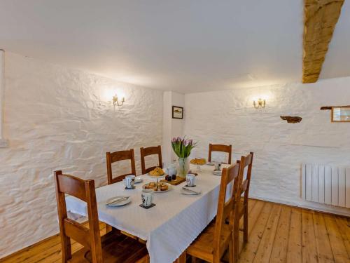 Iekārtas, 3 Bed in Beaworthy oc-wvfco in Clawton